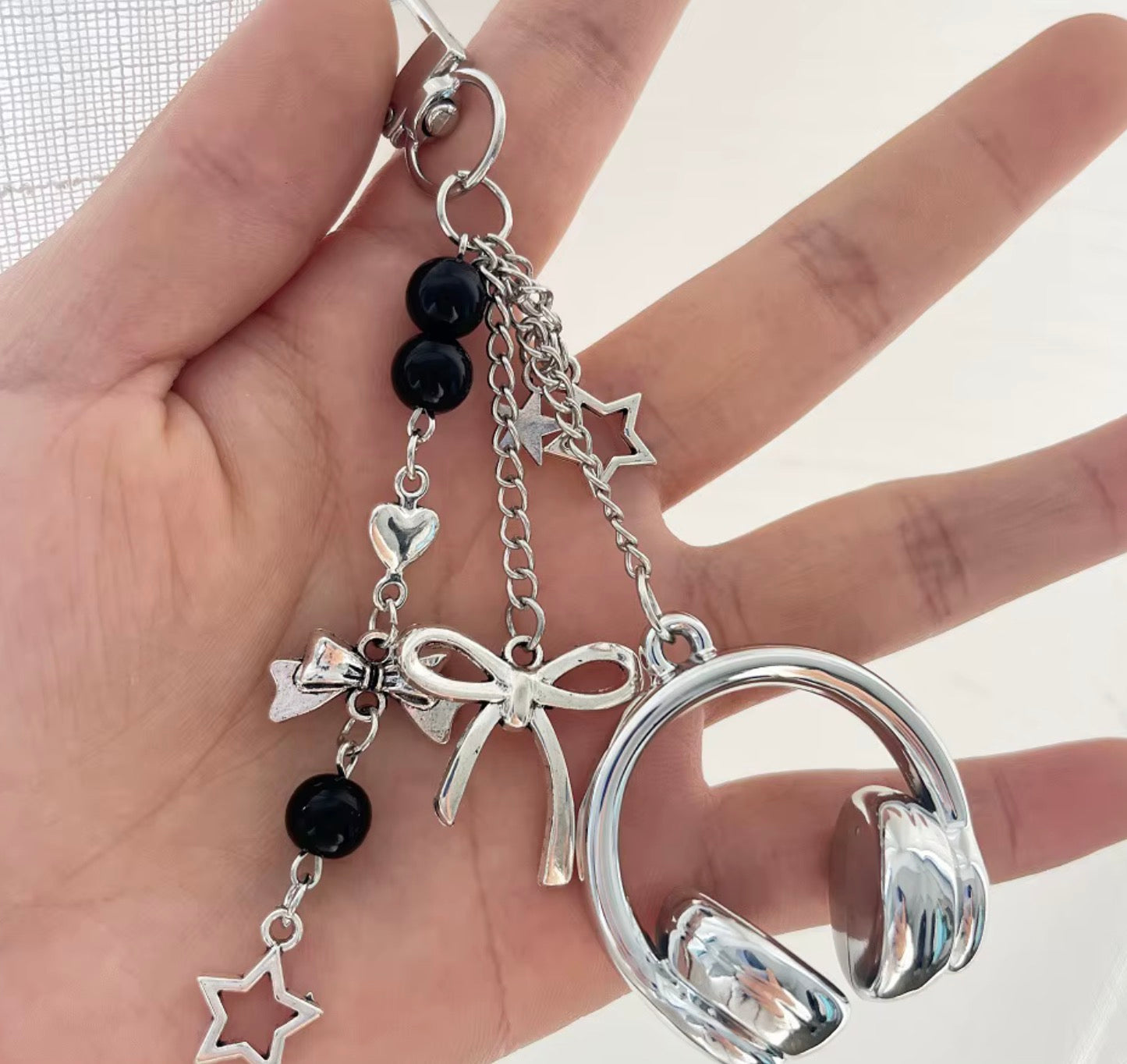 Punk Stars Earphone Keychain Y2K Metal Bowknot Love Heart Chain Keyring Unisex Bag Car Key Charm